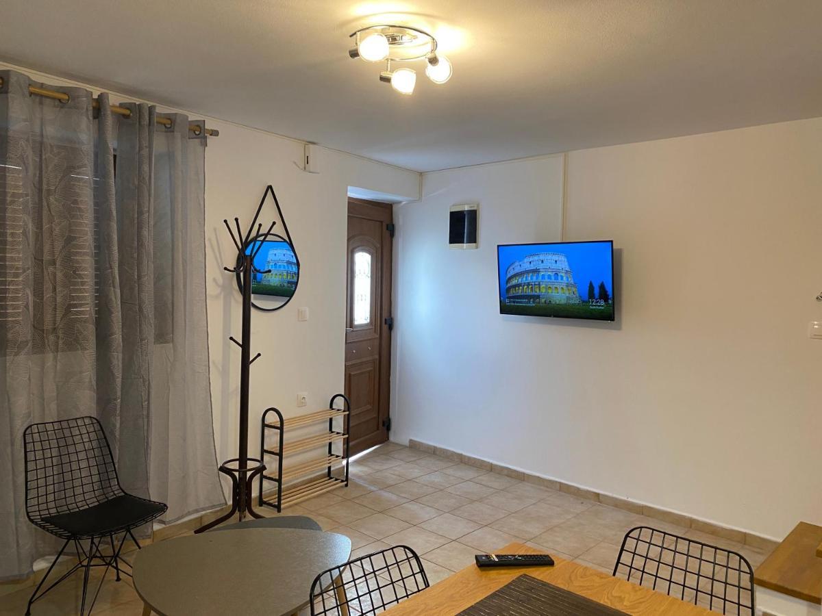 Romantic Maisonette In The Heart Of Pythagoreio Rh Door Экстерьер фото